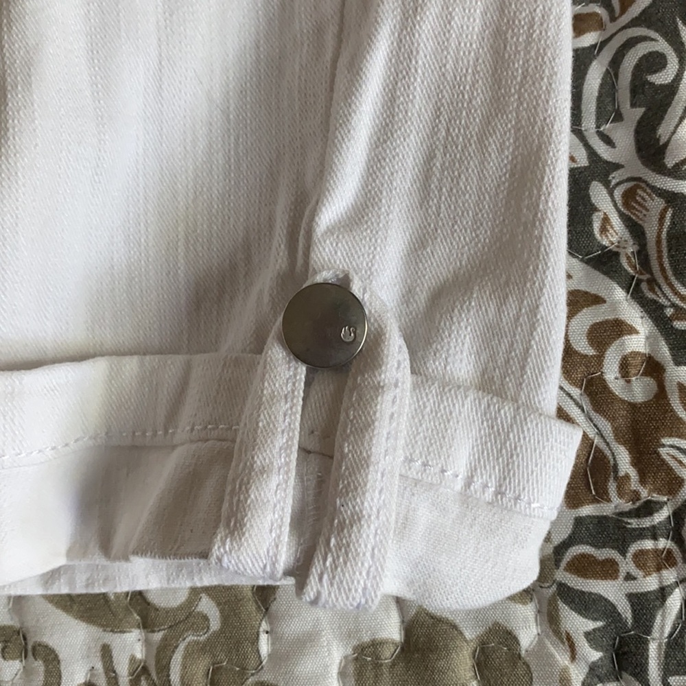 GLORIA VANDERBILT Skimmer Capris - Picture 10 of 10